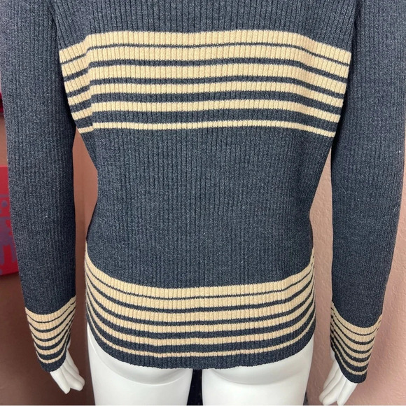 Vintage St. John Ribbed Knit Pullover Sweater - Picture 10 of 10